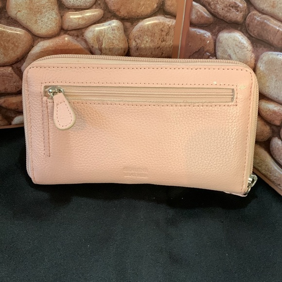 Giani Bernini Soft Leather Pink (7") Zip Around Wristlet - Picture 3 of 16